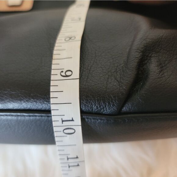 Coach Taylor Spectator Satchel - Picture 5 of 6